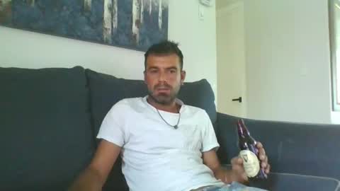 Mercedes190d online show from 09/28/25, 02:33