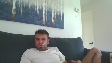 Mercedes190d online show from 11/28/25, 08:00