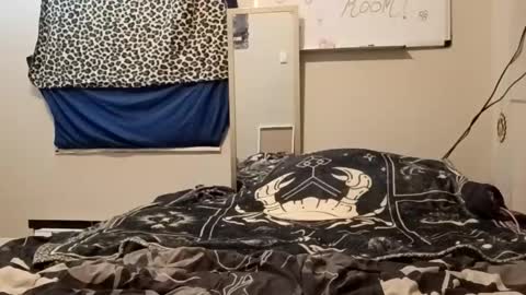 mercedesmakesyoucum6999 online show from 05/12/26, 03:03