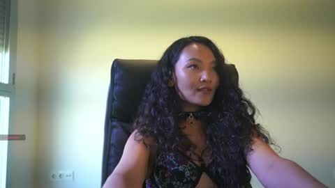 Snapshot of mercedesss_8 chatting on 05/28/26, 11:40 Next show on 03 Dec online show from 05/28/26, 11:40