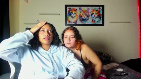 Snapshot of meredit_cristi23 chatting on 02/07/26, 05:55 CRISTI AND MEREDIT online show from 02/07/26, 05:55