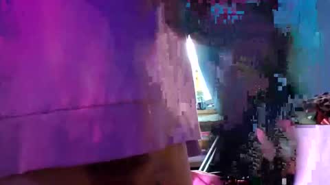 Snapshot of merelyalover chatting on 01/10/25, 12:06 gurlnips online show from 01/10/25, 12:06