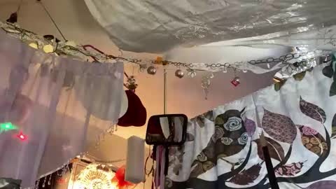 Snapshot of merelyalover chatting on 03/07/25, 04:35 gurlnips online show from 03/07/25, 04:35