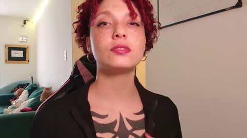 Miss Freckles online show from 09/09/25, 08:30