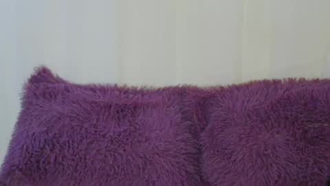 Snapshot of merida_bell18 chatting on 01/01/25, 03:56 Merida Bell online show from 01/01/25, 03:56