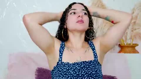 Merida Bell online show from 06/15/26, 12:46