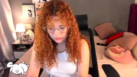laura 3 i am independent model online show from 06/27/26, 10:59