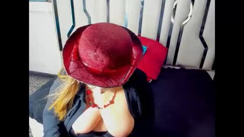 Snapshot of meriland_hh chatting on 05/12/26, 05:04 Meriland online show from 05/12/26, 05:04