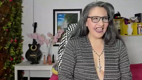 Snapshot of merlyna_goldens chatting on 01/30/25, 06:56 My next birthday is December 11th. online show from 01/30/25, 06:56