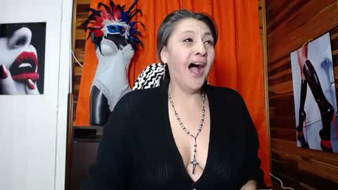 Snapshot of merlyna_goldens chatting on 01/31/25, 02:58 My next birthday is December 11th. online show from 01/31/25, 02:58