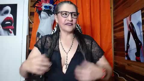 Snapshot of merlyna_goldens chatting on 02/05/25, 09:15 My next birthday is December 11th. online show from 02/05/25, 09:15