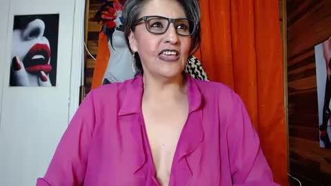 Snapshot of merlyna_goldens chatting on 02/14/25, 07:49 My next birthday is December 11th. online show from 02/14/25, 07:49