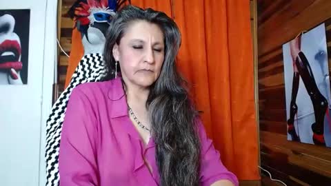 Snapshot of merlyna_goldens chatting on 02/14/25, 10:59 My next birthday is December 11th. online show from 02/14/25, 10:59