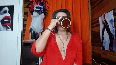 Snapshot of merlyna_goldens chatting on 02/15/25, 06:44 My next birthday is December 11th. online show from 02/15/25, 06:44