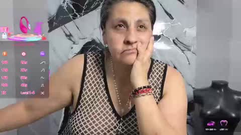 Snapshot of merlyna_goldens chatting on 09/25/25, 11:19 My next birthday is December 11th. online show from 09/25/25, 11:19