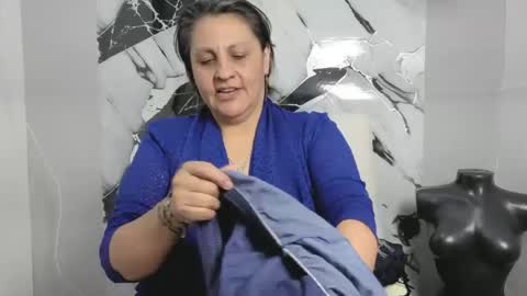 Snapshot of merlyna_goldens chatting on 09/27/25, 12:48 My next birthday is December 11th. online show from 09/27/25, 12:48