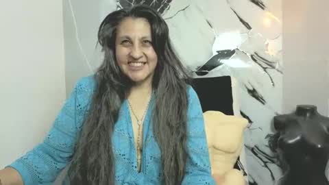 Snapshot of merlyna_goldens chatting on 10/11/25, 02:44 My next birthday is December 11th. online show from 10/11/25, 02:44