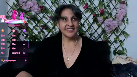 Snapshot of merlyna_goldens chatting on 10/29/25, 11:39 My next birthday is December 11th. online show from 10/29/25, 11:39