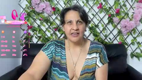 Snapshot of merlyna_goldens chatting on 10/30/25, 11:16 My next birthday is December 11th. online show from 10/30/25, 11:16