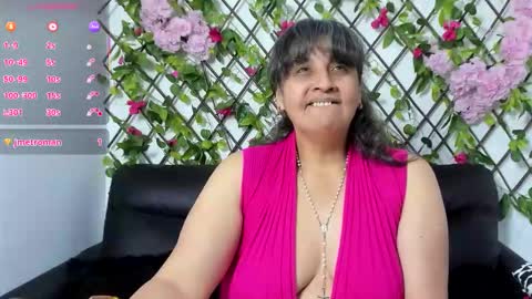 Snapshot of merlyna_goldens chatting on 11/05/25, 12:21 My next birthday is December 11th. online show from 11/05/25, 12:21