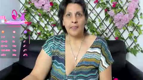 Snapshot of merlyna_goldens chatting on 11/12/25, 11:25 My next birthday is December 11th. online show from 11/12/25, 11:25