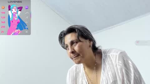 Snapshot of merlyna_goldens chatting on 02/14/26, 12:18 My next birthday is December 11th. online show from 02/14/26, 12:18