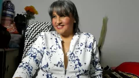 Snapshot of merlyna_goldens chatting on 05/22/26, 03:46 My next birthday is December 11th. online show from 05/22/26, 03:46