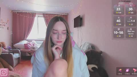 Snapshot of merryl_clark chatting on 05/01/26, 11:37 Sara online show from 05/01/26, 11:37