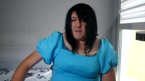 mery3881 online show from 12/03/25, 10:46