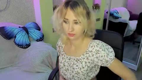 merymidnight online show from 11/12/25, 06:58