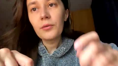 Jessica online show from 12/19/25, 07:43