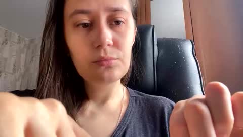 Snapshot of mesmerizing_hypn0_goddess chatting on 04/19/26, 07:51 Jessica online show from 04/19/26, 07:51