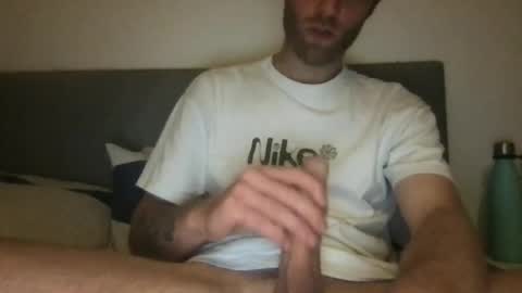 Snapshot of messageme11 chatting on 06/20/26, 10:45 messageme11 online show from 06/20/26, 10:45