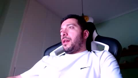 Snapshot of metalic18 chatting on 09/17/25, 06:42 FunnyTimeHere online show from 09/17/25, 06:42