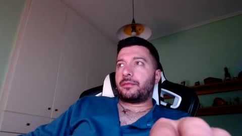 Snapshot of metalic18 chatting on 10/28/25, 04:49 FunnyTimeHere online show from 10/28/25, 04:49