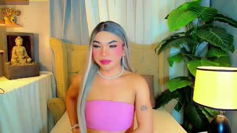 myka online show from 10/05/25, 01:42