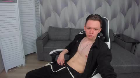 MEVERIK OUSHEN online show from 04/05/26, 01:19
