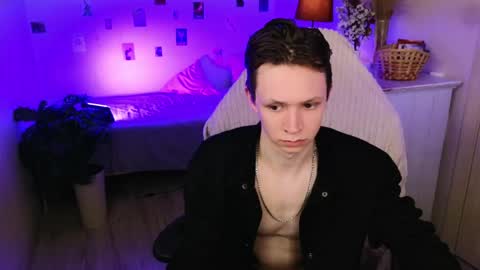 MEVERIK OUSHEN online show from 05/11/26, 08:17