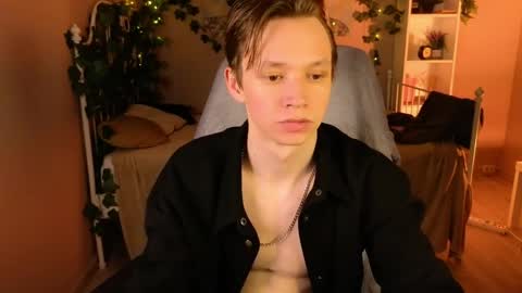 MEVERIK OUSHEN online show from 06/02/26, 12:29