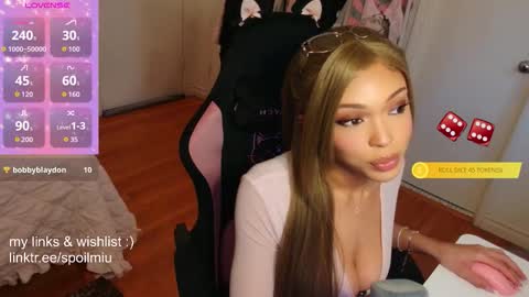 Snapshot of mew2wo chatting on 02/03/26, 01:26 mew2wo online show from 02/03/26, 01:26