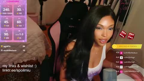 Snapshot of mew2wo chatting on 03/03/26, 05:46 mew2wo online show from 03/03/26, 05:46