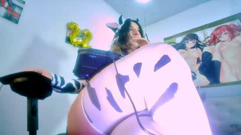 mew_alix online show from 04/21/26, 02:45