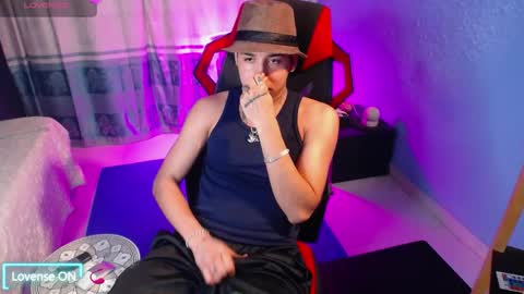 Jhon online show from 04/14/26, 01:44