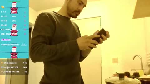 Snapshot of mexicancock27 chatting on 12/29/24, 01:24 MEXICANCOCK OF casanova single online show from 12/29/24, 01:24