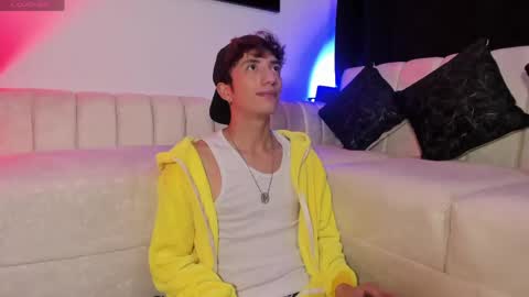 MATHIAS online show from 04/21/26, 05:03