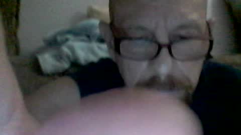 Snapshot of mhitch924 chatting on 08/06/26, 01:40 mhitch924 online show from 08/06/26, 01:40