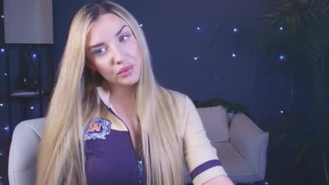 mi1a_ online show from 12/18/25, 03:01