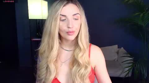 Snapshot of mi1a_ chatting on 07/12/26, 03:30 mi1a_ online show from 07/12/26, 03:30