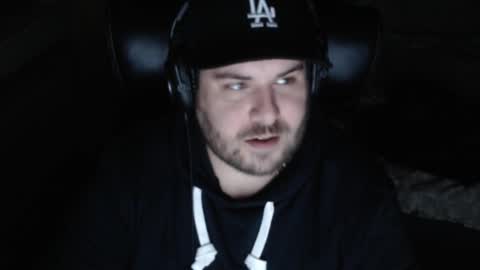 Snapshot of mi_vida21 chatting on 12/27/24, 08:39 just ask online show from 12/27/24, 08:39