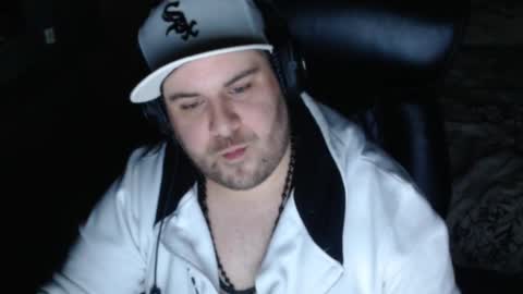 Snapshot of mi_vida21 chatting on 01/10/25, 08:04 just ask online show from 01/10/25, 08:04